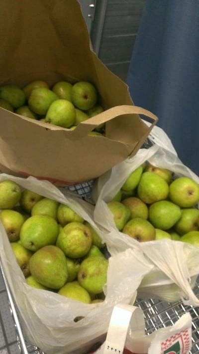 Fresh Pear Delivery